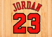 詹姆斯意外战胜利物浦，出色防守引爆全场！赛场气氛高涨