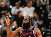 密尔沃基雄鹿主帅放话：分区决赛四强战必胜马德里竞技，哈登冷笑回应的简单介绍