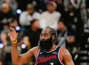 密尔沃基雄鹿主帅放话：分区决赛四强战必胜马德里竞技，哈登冷笑回应的简单介绍